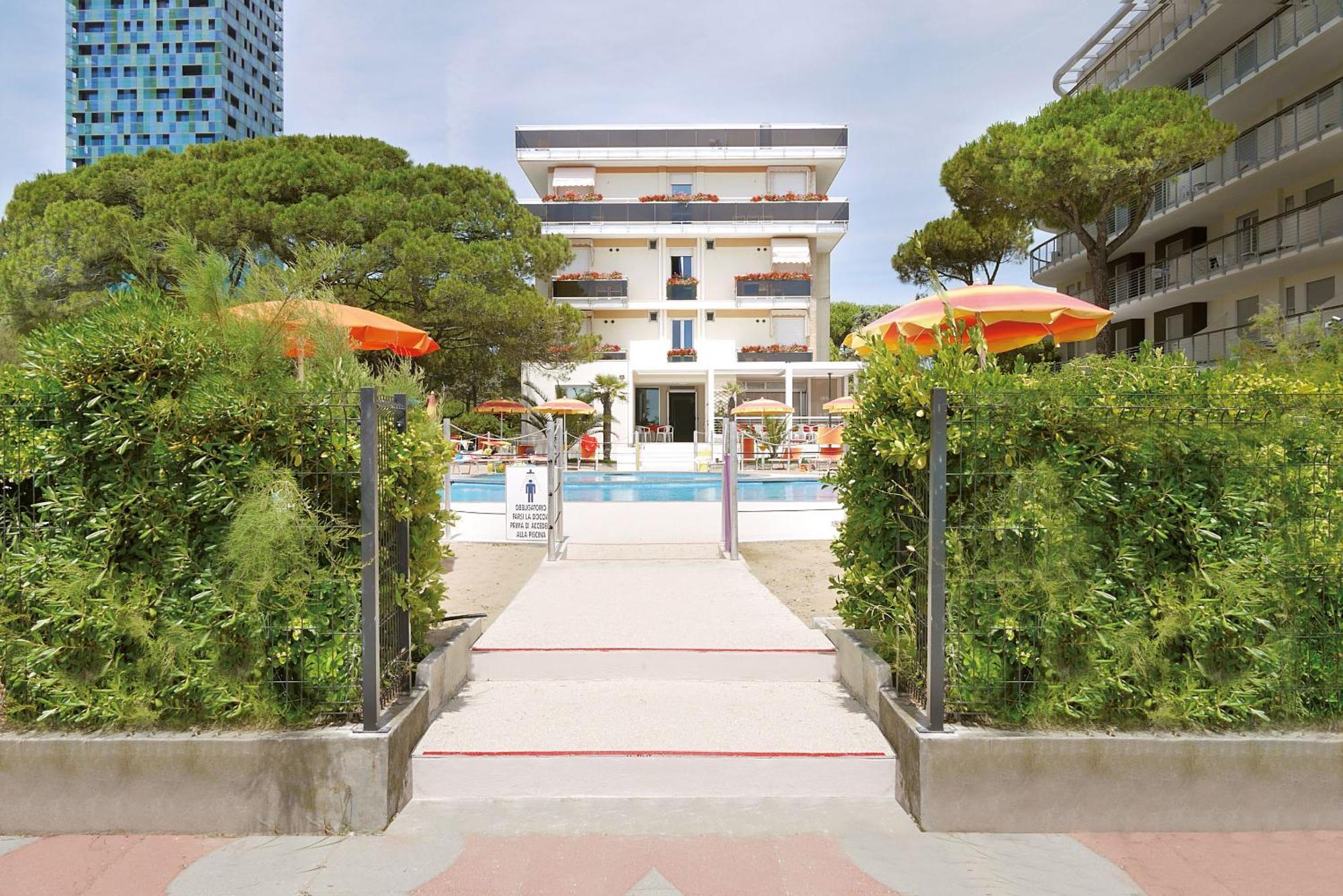 Hotel Bertha Fronte Mare 3*