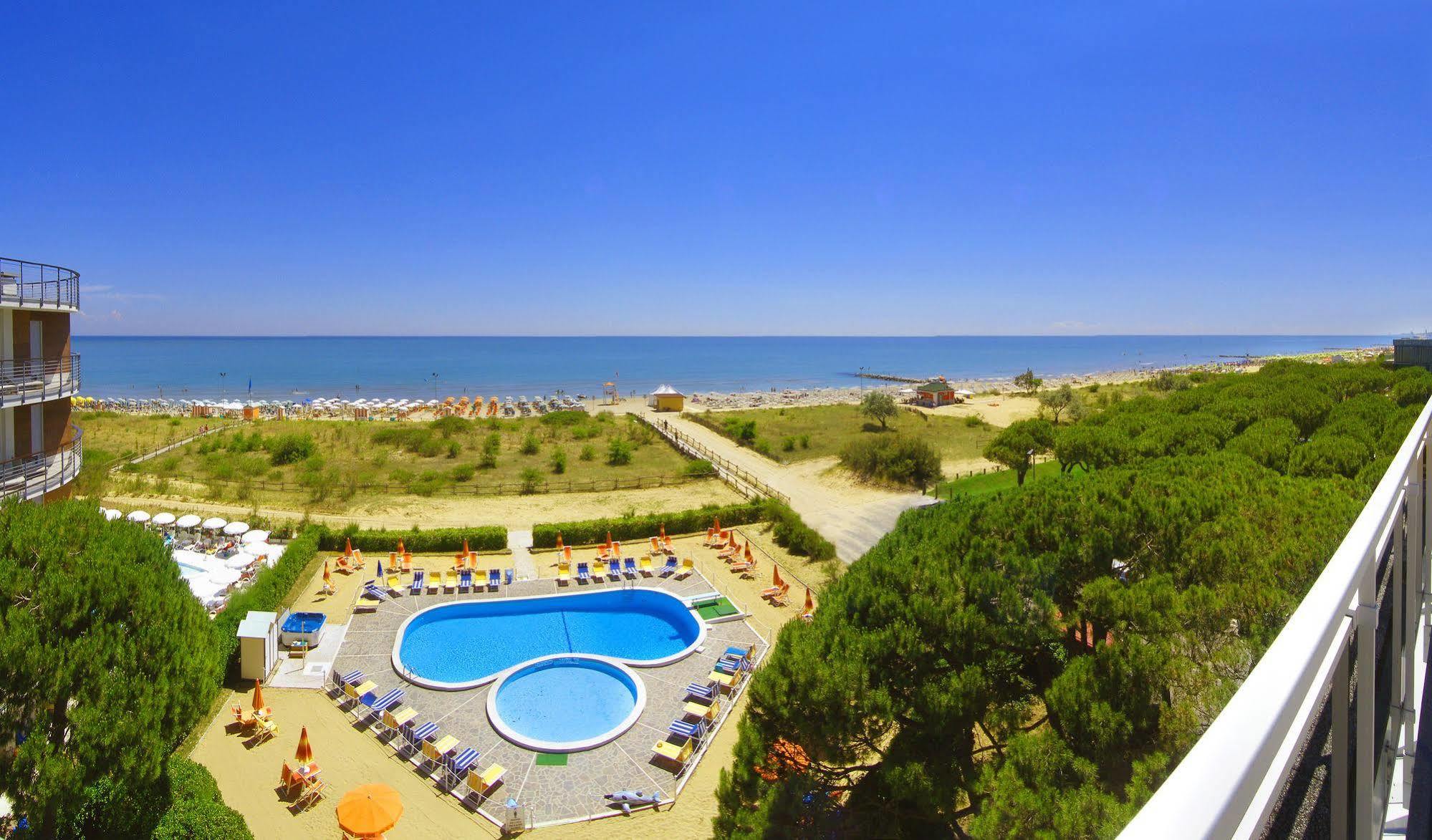Bertha Fronte Mare Hotel 3*