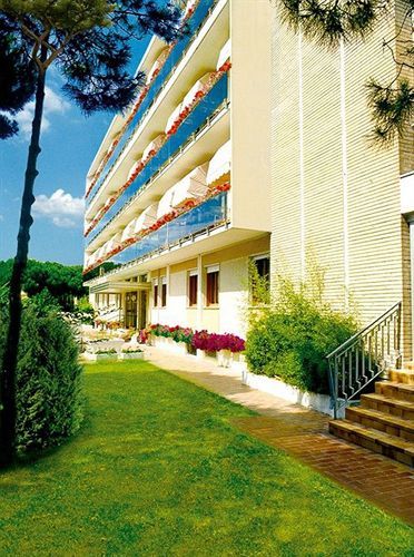Hotel Bertha Fronte Mare 3*